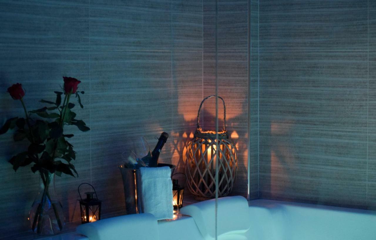 Nephele Luxury Suite เทสซาโลนิกิ ภายนอก รูปภาพ